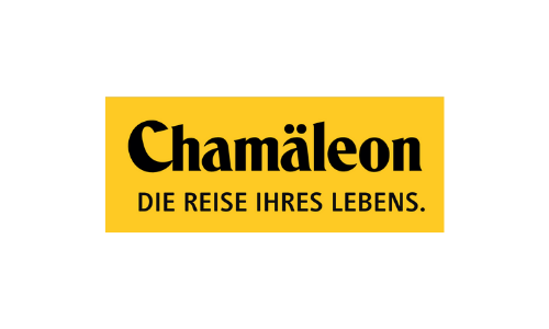 Reiseveranstalter Chamäleon buchbar bei REISEBÜRO Wache Erfurt; gelber Untergrund, auf dem mit schwarzer Schrift steht: Chamäleon. Die Reise Ihres Lebens.