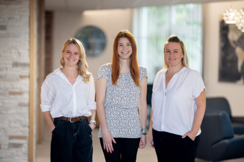 TEC Hermsdorfer Straße Erfurt: REISEBÜRO Wache Bildcollage der 3 Mitarbeiter