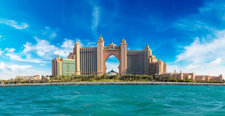 Blick auf das 5-Sterne-Hotel Atlantis the Royal in Dubai